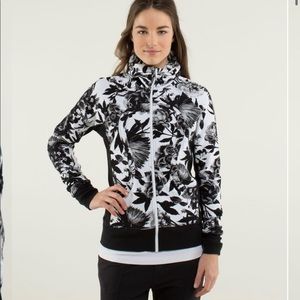 Lululemon Calm & Cozy Zip Up Jacket size 4 *LIMITED EDITION COLOUR